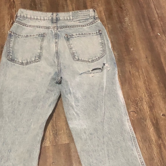 Revice Straight Leg Jeans Women's 26 Distressed Button Fly Light Wash Denim - Picture 6 of 7